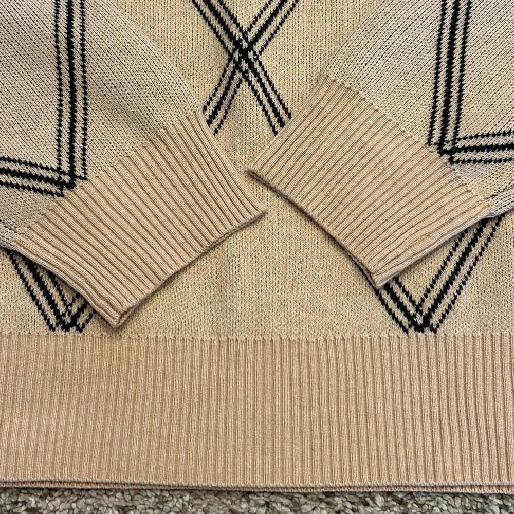 T Tahari Cassic Crewneck Camel Sweater Black Diamond Detail Relaxed Women L NEW - Picture 6 of 16